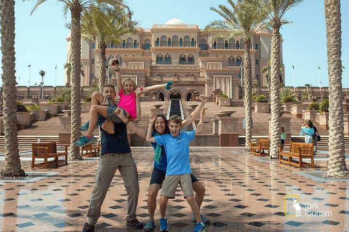 Abu Dhabi City Tour And Visit of Sheikh Zayed Mosque Full Day, Private  - Image 5
