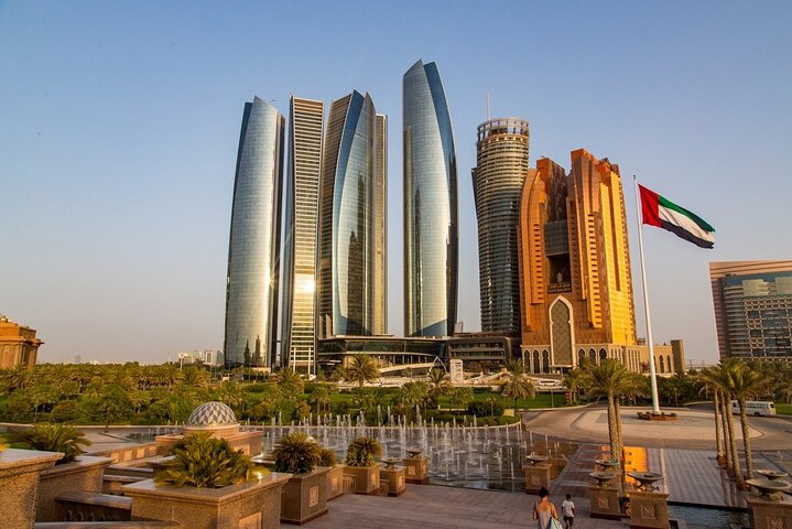  Abu Dhabi City Tour in 4x4 Private Vehicle  - Image 2