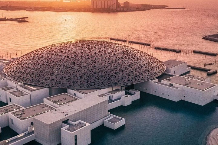 Abu Dhabi City Tour with Ferrari Park - Image 3