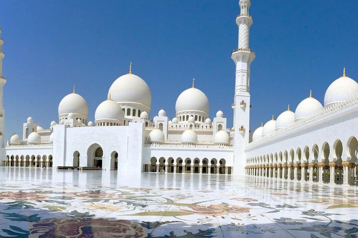 Abu Dhabi city tour with Ferrari World - Image 1