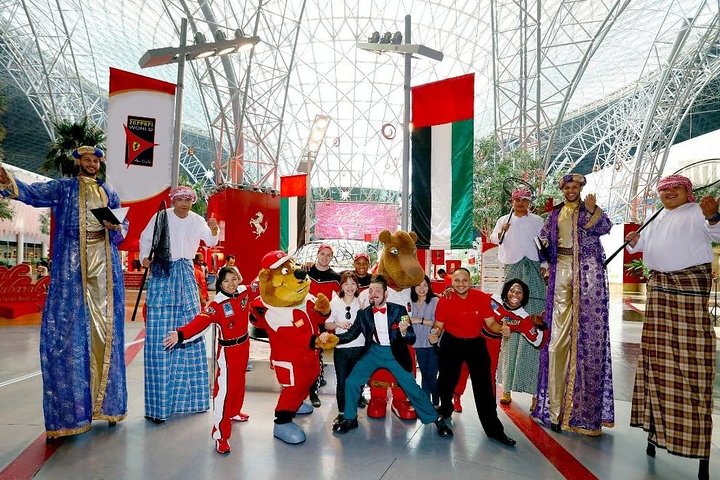 Abu Dhabi City Tour with Ferrari world & Buffet Lunch - Image 3
