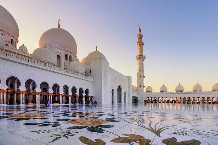 Abu Dhabi City Tour With Warner Bros World - Image 2