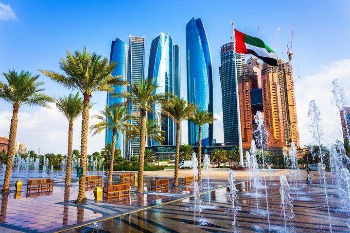 Abu Dhabi City Tour with Warner Bros World Ticket From Dubai - Image 1