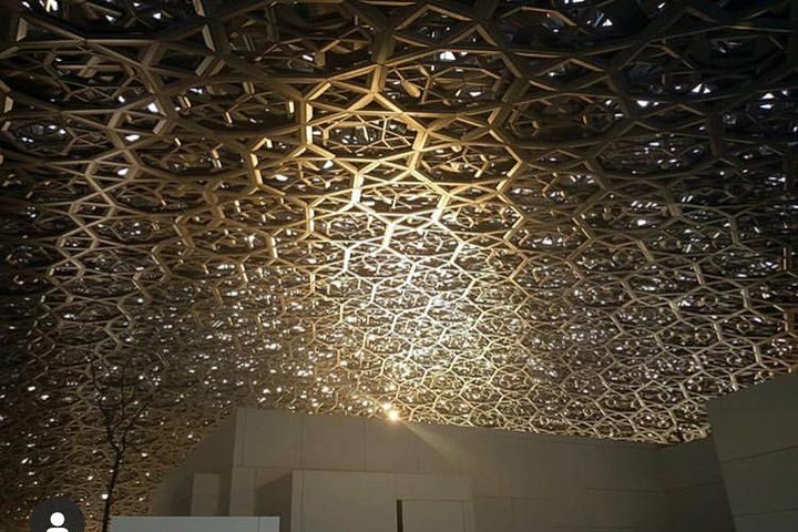 Abu Dhabi Cultural Tour with Falcon Hospital, Qasr Al Watan & Louvre Abu Dhabi ! - Image 4