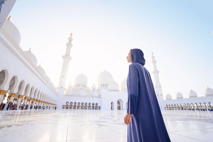 Abu Dhabi Mosque and Ferrari World tour from Dubai - Image 1