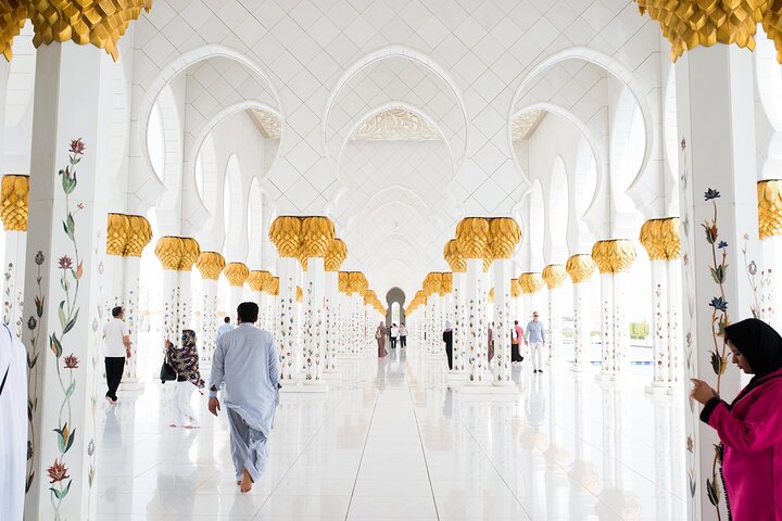 Abu Dhabi Mosque and Louvre Museum with Lunch from Dubai - Image 3