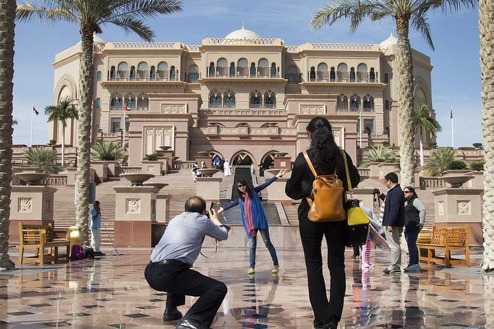 Abu Dhabi private City Tour - A journey to The Capital for Shore excursions - Image 2