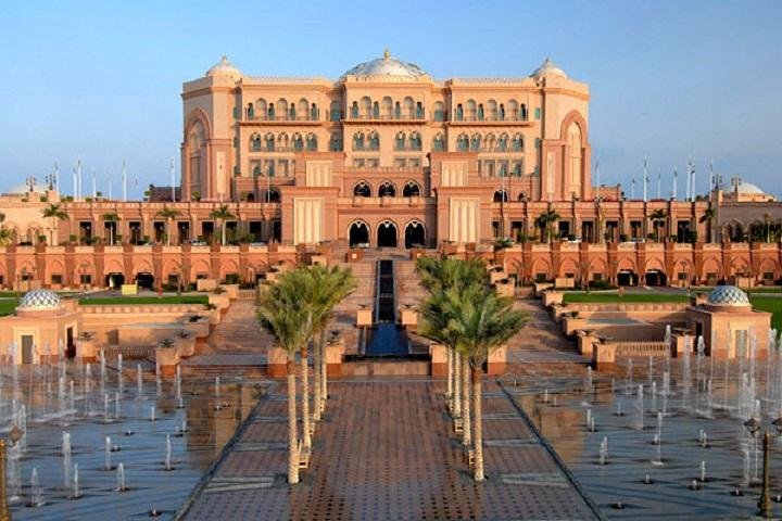 Abu Dhabi private City Tour - A journey to The Capital(outdoor activities ) - Image 3
