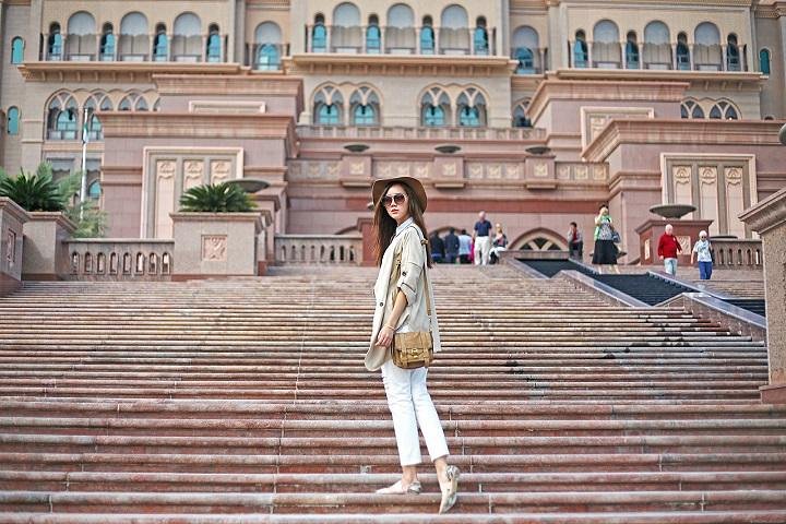 Abu Dhabi private City Tour - A journey to The Capital(Weddings & Honeymoon ) - Image 5