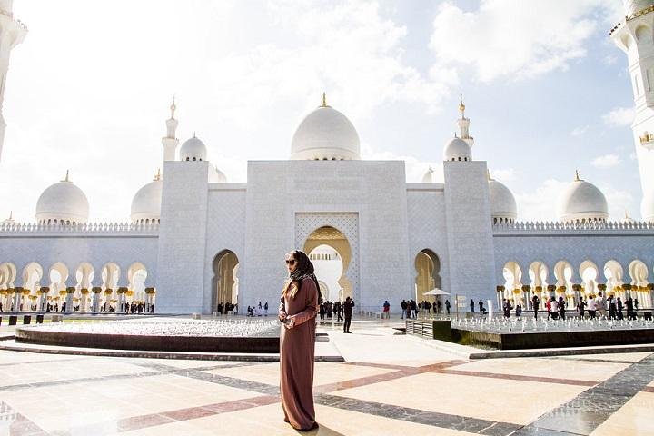 Abu Dhabi sharing City Tour - A journey to The Capital(Private & custom tours ) - Image 5