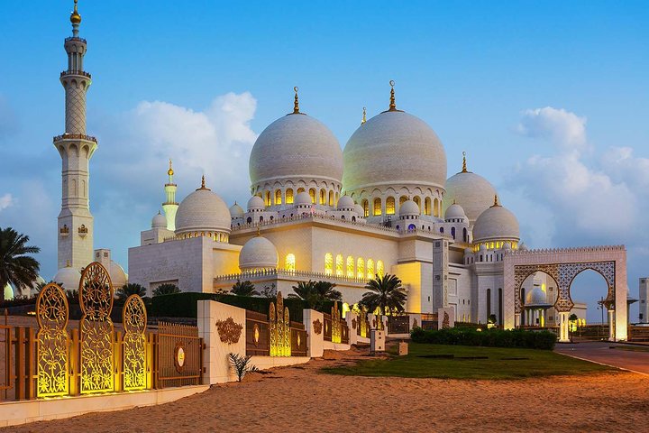 Abu Dhabi Sheikh Zayed Mosque Half-Day Tour from Dubai - Image 1