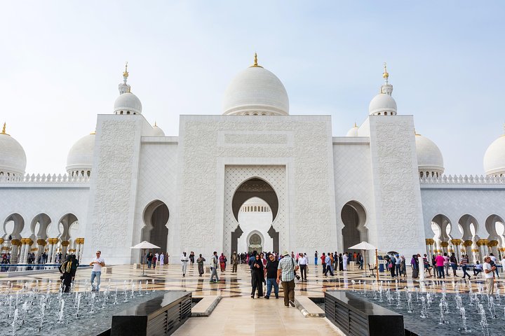 Abu Dhabi Sheikh Zayed Mosque Half-Day Tour from Dubai - Image 2