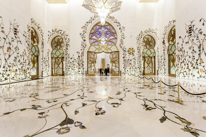 Abu Dhabi Sheikh Zayed Mosque Half-Day Tour from Dubai - Image 4