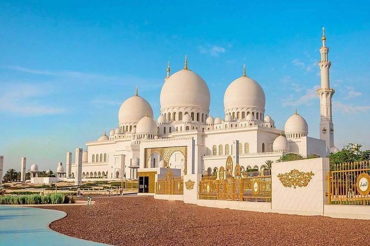 Abu Dhabi Sheikh zayed Mosque with Lunch, Louvre & Qasr Al Watan Palace - Image 1