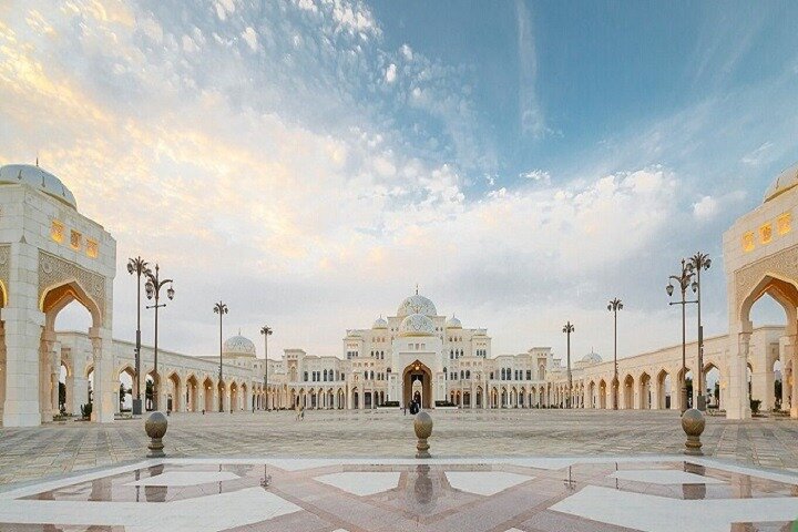 Abu Dhabi Tour from Dubai With Gold Coffee At Emirates Palace  - Image 3