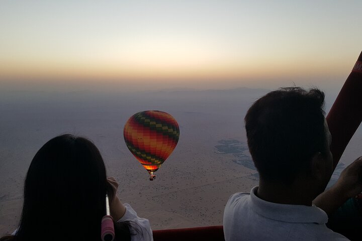 Amazing Hot Air Balloon Trip Over Dubai desert - Image 1