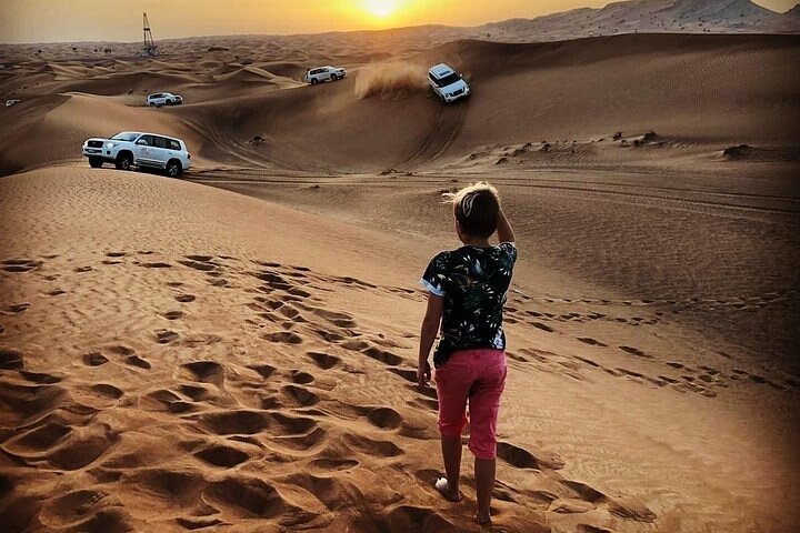 ATV Quad Bike Self-drive In Open Desert With BBQ Dinner And Live Shows - Image 4