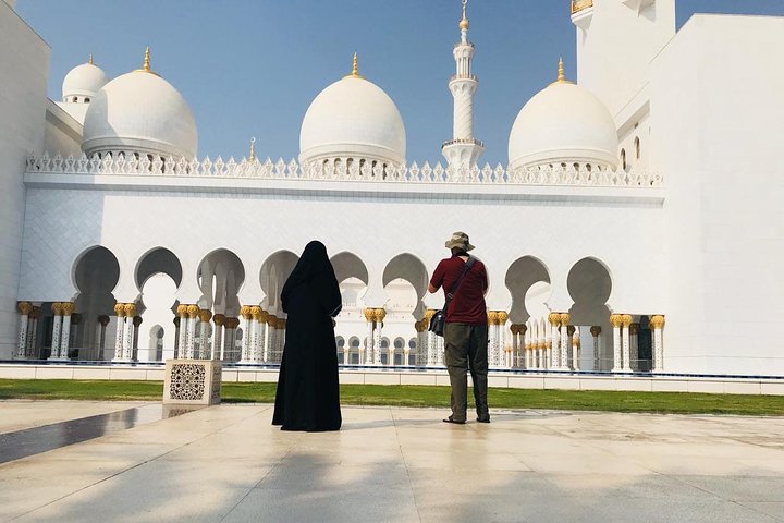 Best Attractions of Abu Dhabi City Day Trip from Dubai - Image 1