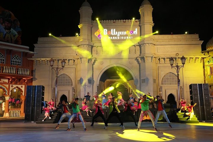Bollywood Park tour with private transfers - Image 3