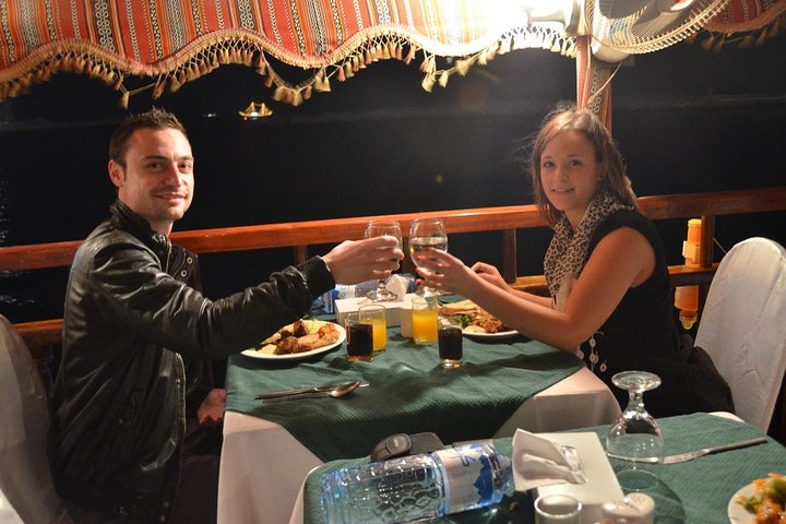 Buffet Dinner at Dubai Marina with Round-Trip Transportation - Image 4