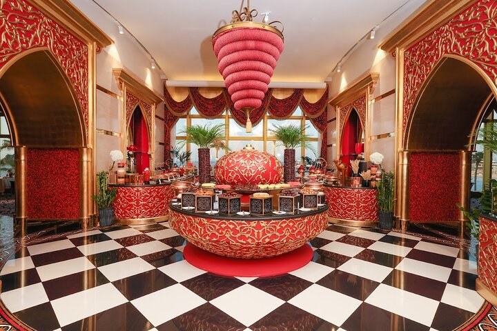 Burj Al Arab Guided Tour with Dinner at Al Iwan - Image 3