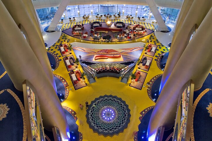 Burj Al Arab Guided Tour with Signature Gold Cappuccino - Image 4