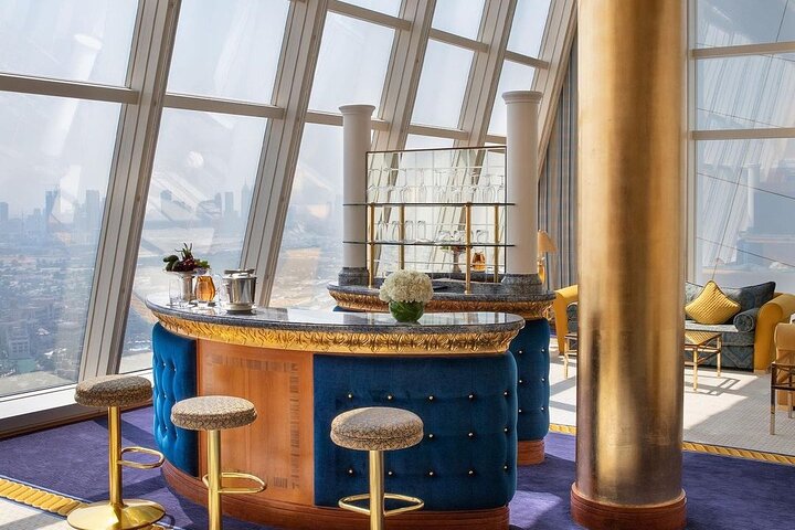 Burj Al Arab Tour with Signature Gold Cappuccino with Transfers - Image 5