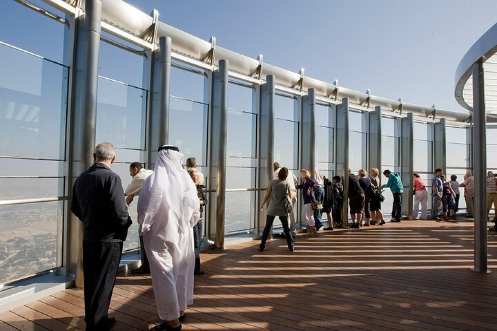 Burj Khalifa at the Top Tickets Level 124 125 Dubai Mall - Image 4