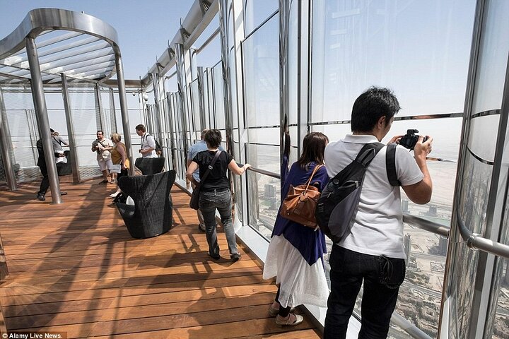 Burj Khalifa at the Top Tickets Level 124 125 Dubai Mall - Image 2