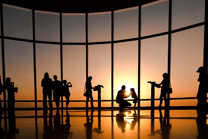 Burj Khalifa Lounge Access 152,153 and 154 with Optional Transfer - Image 3