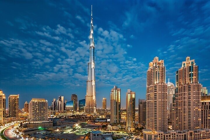 Burj Khalifa Ticket with The Roof Top Meal with Pick and Drop - Image 2