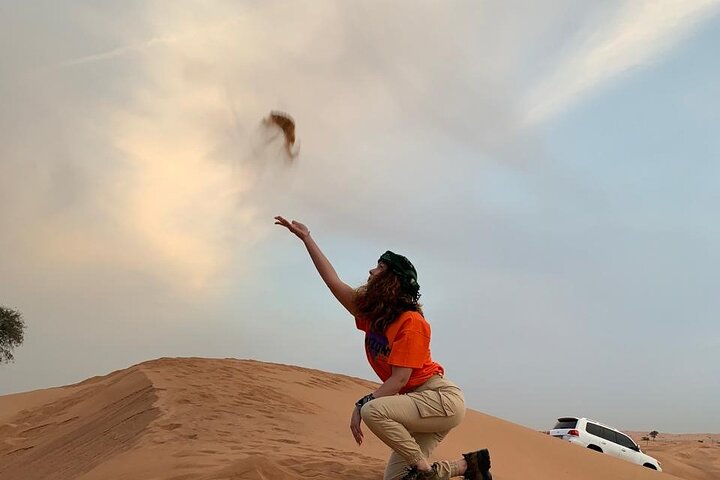 Desert Safari and Sandboarding with Dinner in Dubai - Image 3