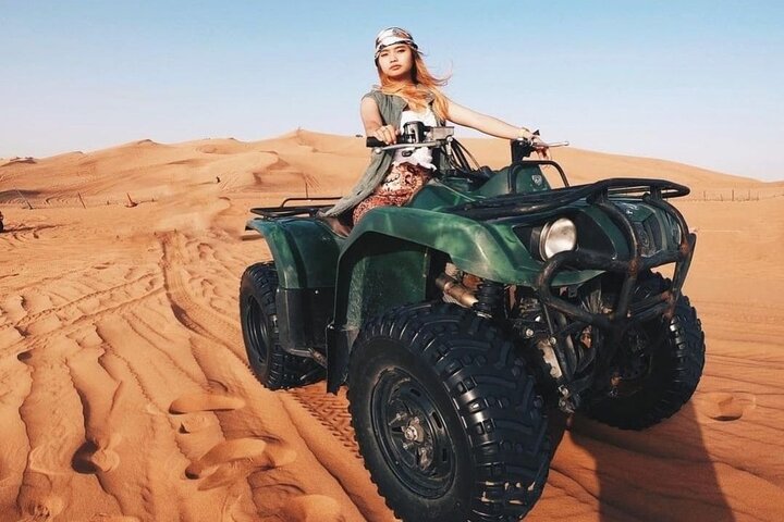 Desert Safari Dubai 25 minutes Quad Bike Free Camel Ride BBQ Dinner - Image 2