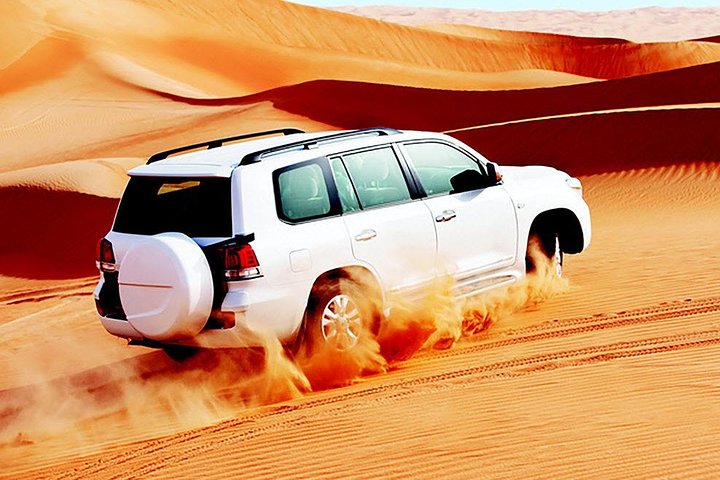 Desert Safari Dubai Adventure With BBQ & Live Shows - Image 1