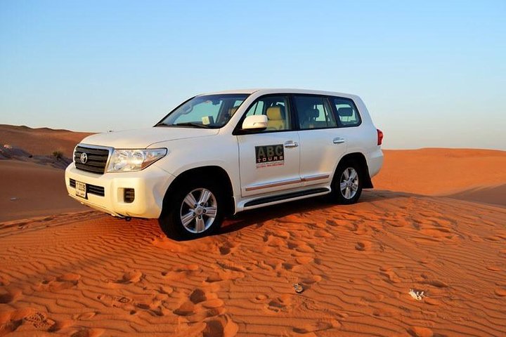 Desert Safari in a 4 x 4 with Sand Ski and Camel Ride from Dubai - Image 3