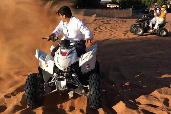 Desert Safari Quad Bike Activity with Dinner in Dubai - Image 4