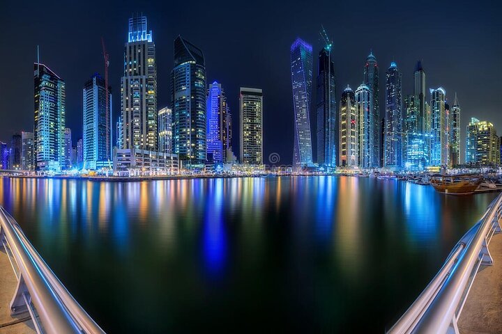 Dhow Cruise Dubai Marina: Sharing pick up start from 6.30 PM - Image 3