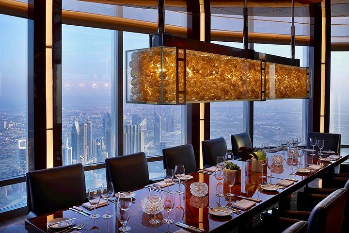 DINE experience at Burj Khalifa with DISCOVER DUBAI by NIGHT - Image 5