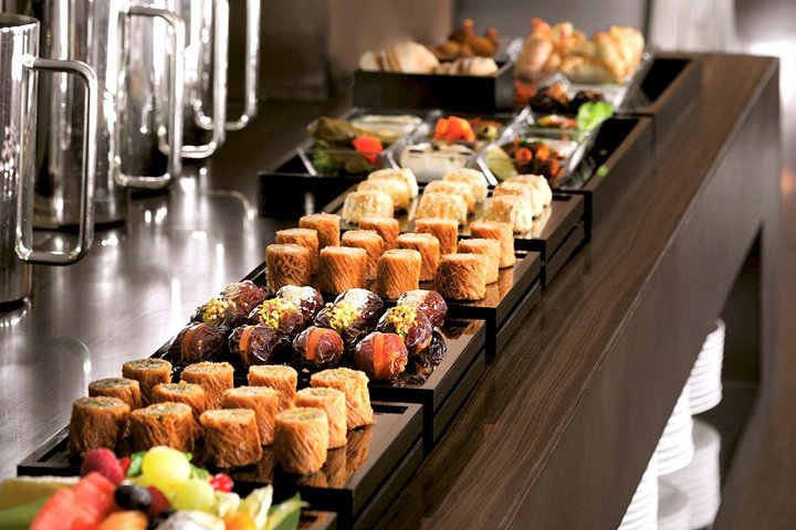 Dining Experience at Armani Hotel Burj Khalifa Dubai - Image 3