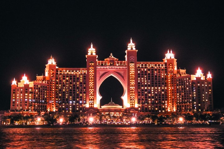 Dubai By Night Tour with Dinner at Atlantis Hotel - Image 4
