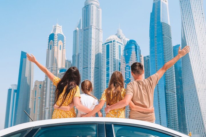 Dubai City Private Tour with Lunch at CE LA VI Address Sky View - Image 5