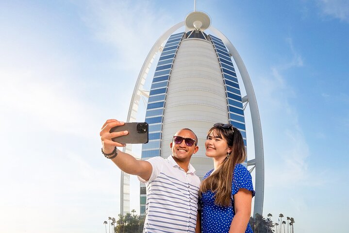 Dubai City Tour with Dinner at At.Mosphere Burj Khalifa - Image 4