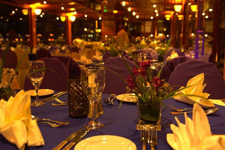 Dubai Creek 2-Hour Romantic Dhow Cruise Dinner - Image 2