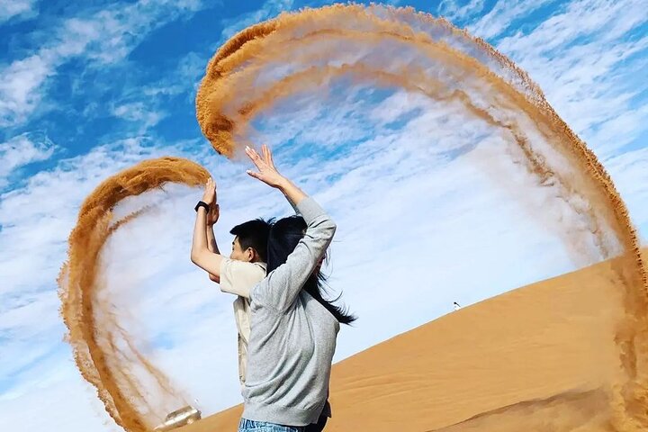 Dubai Desert Safari With Dinner And Live Shows - Image 4