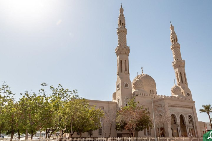 Dubai Drive Around Sightseeing Tour - Image 4