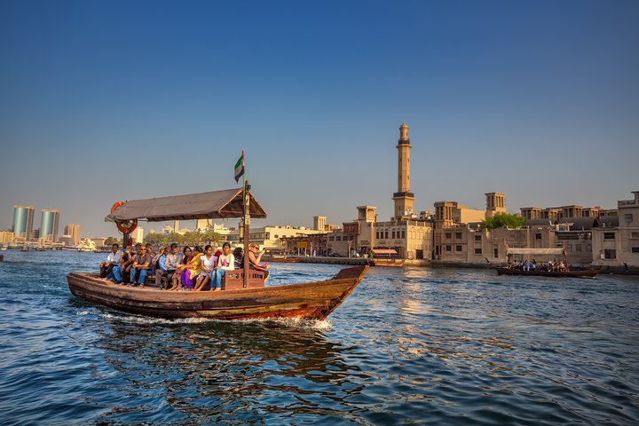 Dubai Frame Tickets, Creek, Souks & Blue Mosque Guided Tour - Image 4