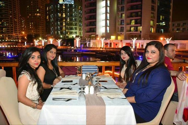 Dubai Marina 2-Hour Romantic Cruise Dinner - Image 2