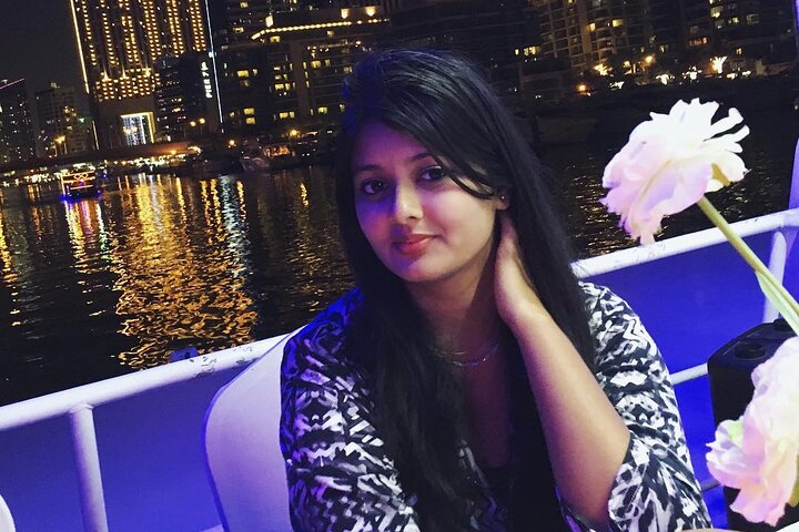 Dubai Marina dhow sightseeing cruise with dinner - Image 5
