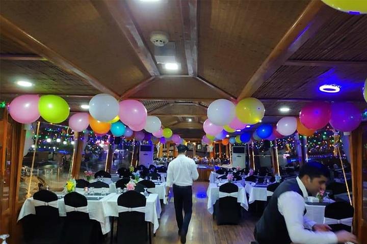 Dubai Marina: Romantic Cruise Dinner - Image 2