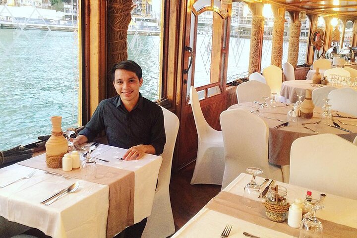 Dubai Marina Romantic Dhow Cruise Dinner - Image 5